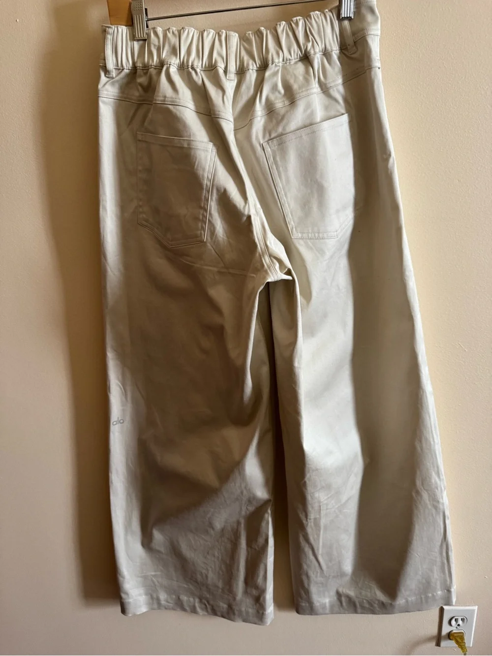 ALO Yoga Cream High-Waist Wide-Leg Trousers